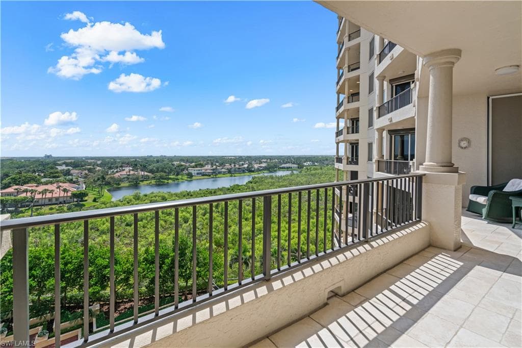 8787 Bay Colony Dr 803, Naples, FL 34108-31