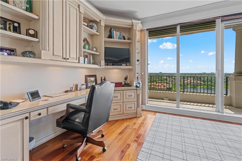 8787 Bay Colony Dr 803, Naples, FL 34108-33