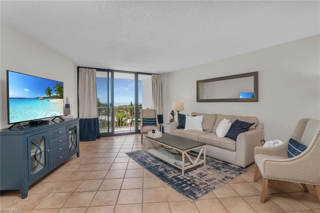 440 Seaview Ct 504, Marco Island, FL 34145-9