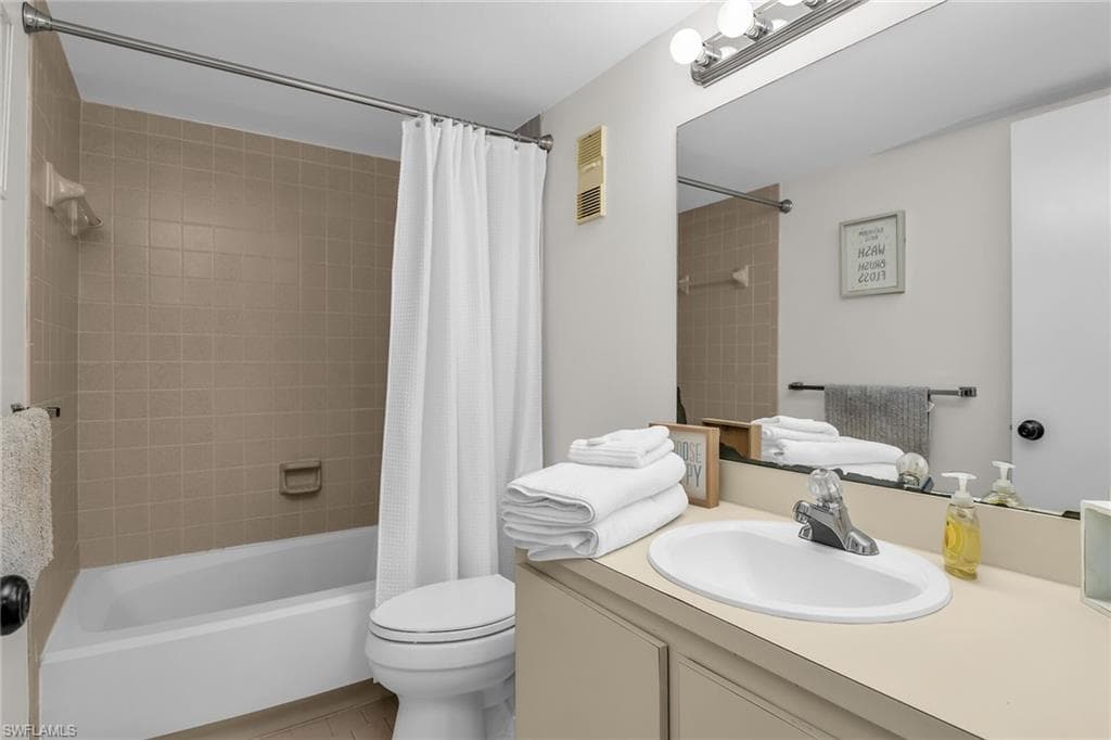 440 Seaview Ct 504, Marco Island, FL 34145-13