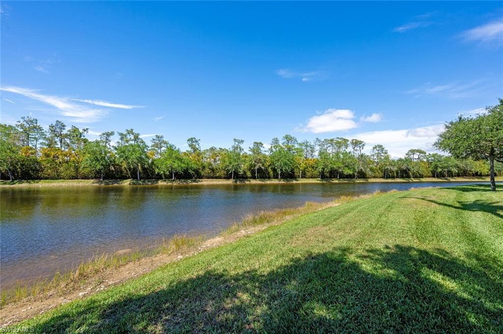3086 Aviamar Cir, Naples, FL 34114-50