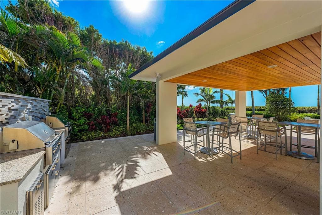 4051 Gulf Shore Blvd N 1000, Naples, FL 34103-17