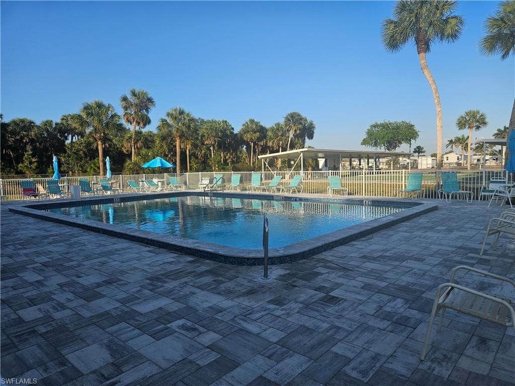 27 Amethyst Ave 27a, Naples, FL 34114-27