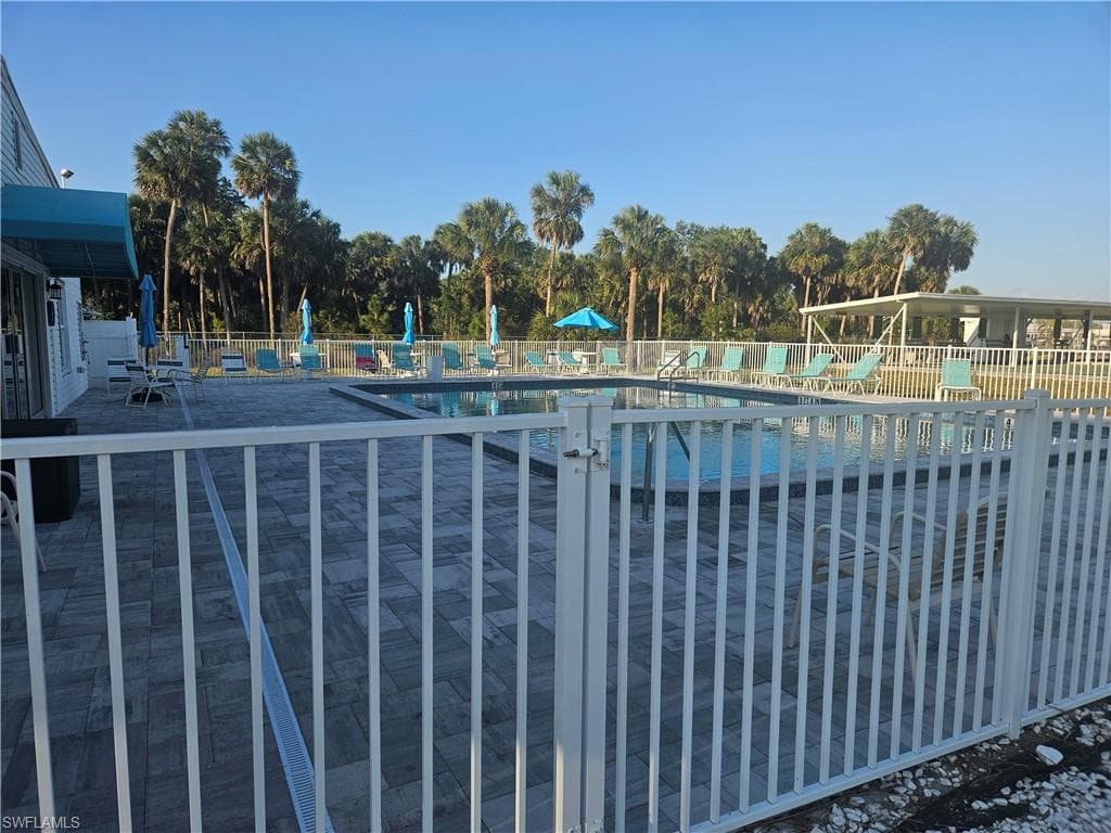 27 Amethyst Ave 27a, Naples, FL 34114-28