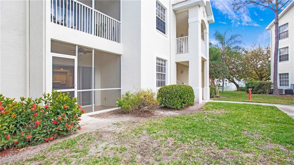4620 Saint Croix Ln 914, Naples, FL 34109-25
