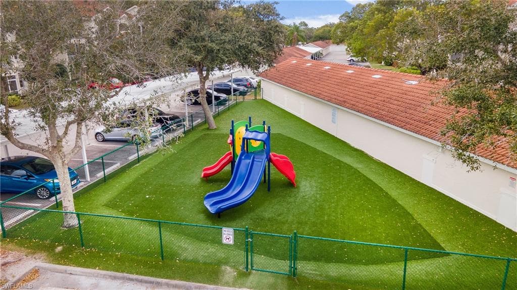 4620 Saint Croix Ln 914, Naples, FL 34109-29