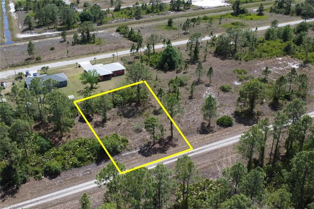 1052 Chandlee St, Lehigh Acres, FL 33974-4