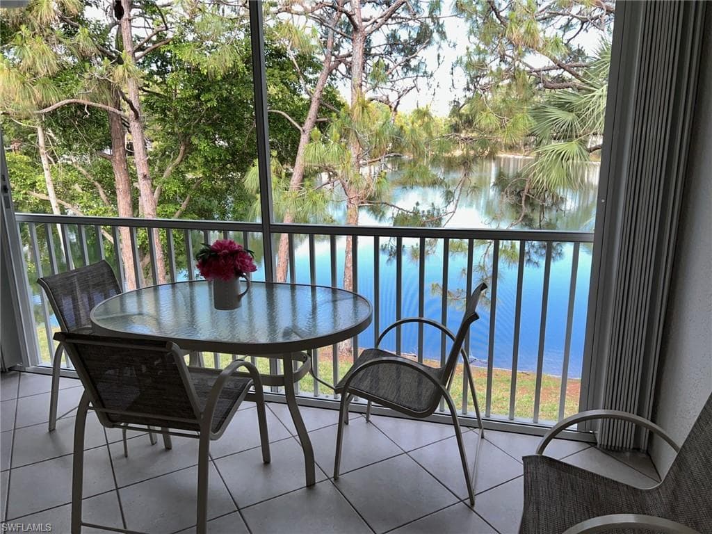 1180 Sarah Jean Cir G202, Naples, FL 34110-10
