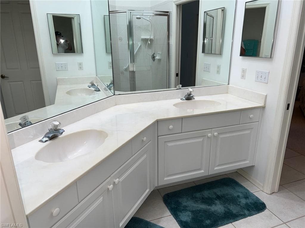 1180 Sarah Jean Cir G202, Naples, FL 34110-17