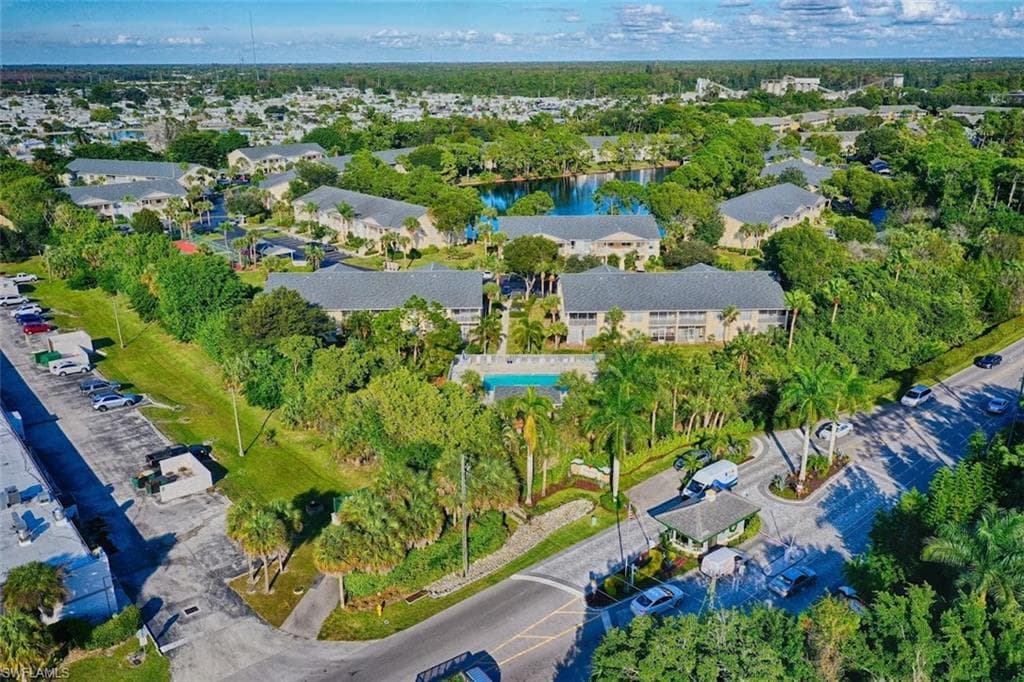 1180 Sarah Jean Cir G202, Naples, FL 34110-26