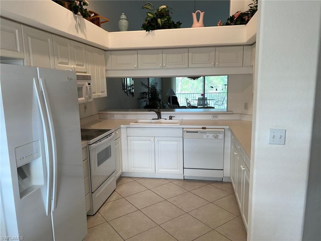 1180 Sarah Jean Cir G202, Naples, FL 34110-3