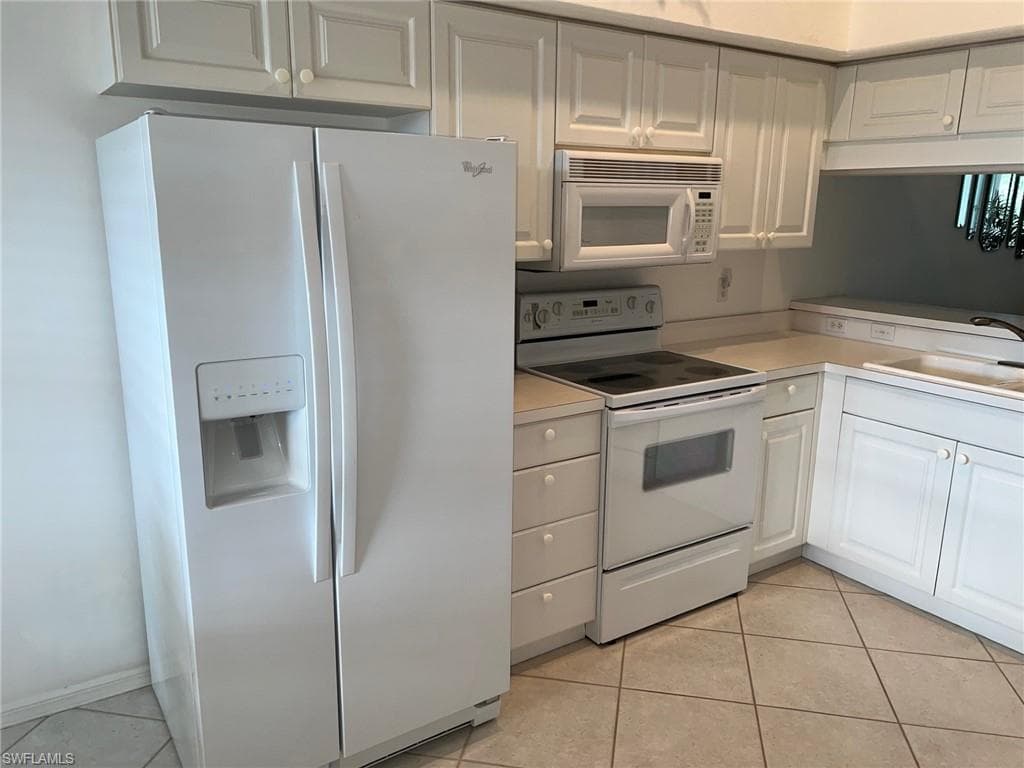 1180 Sarah Jean Cir G202, Naples, FL 34110-4