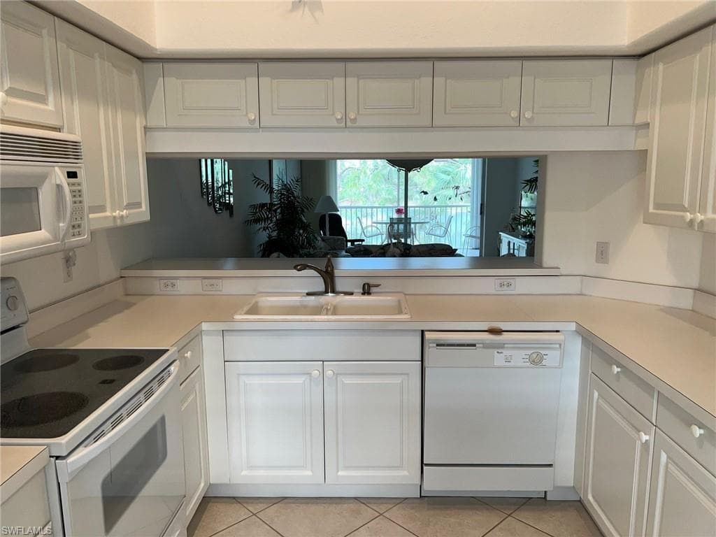1180 Sarah Jean Cir G202, Naples, FL 34110-6