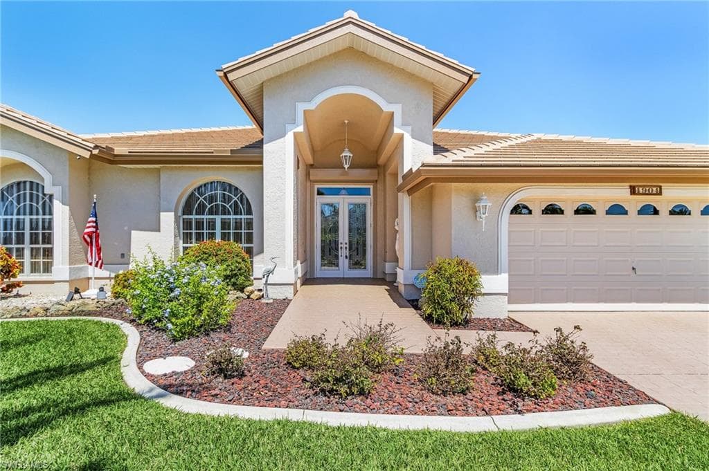 4904 10th Ave, Cape Coral, FL 33914-4