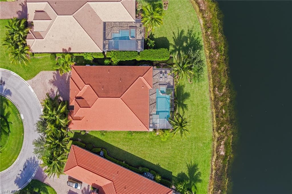 9395 Nicolo Ct, Naples, FL 34114-37