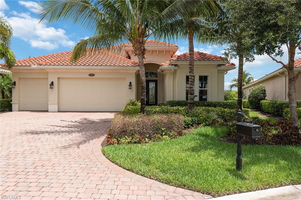 9395 Nicolo Ct, Naples, FL 34114-42
