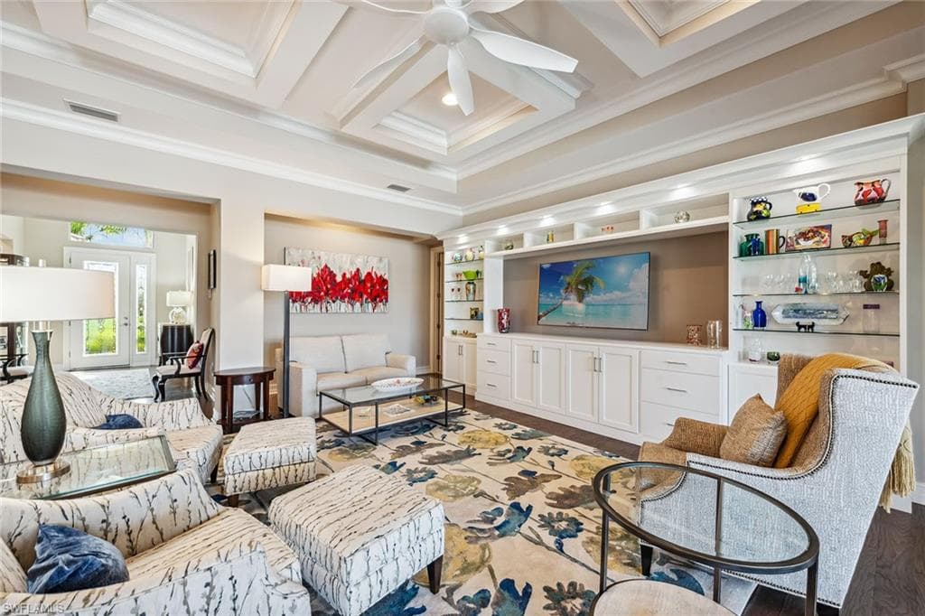 9395 Nicolo Ct, Naples, FL 34114-5