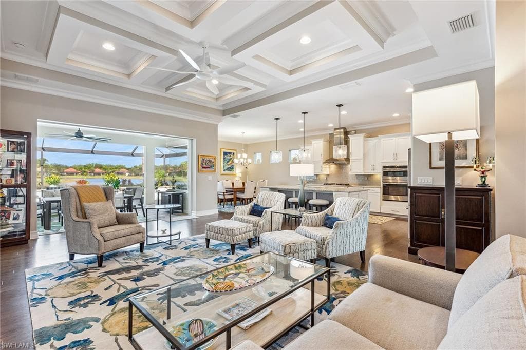 9395 Nicolo Ct, Naples, FL 34114-6