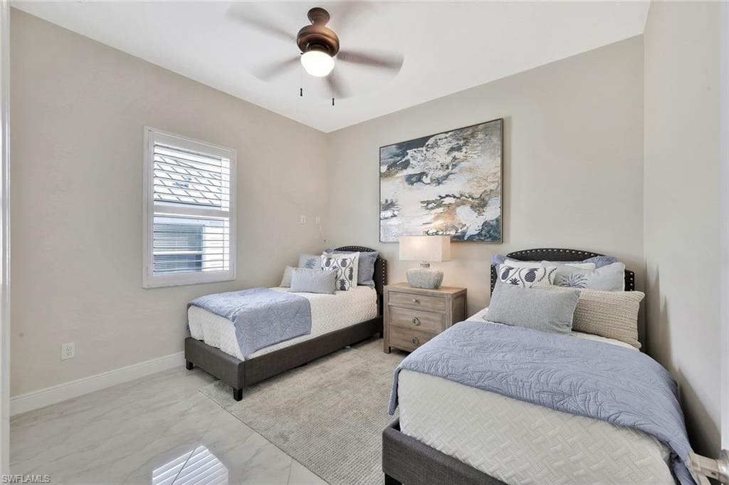 27080 Flamingo Dr, Bonita Springs, FL 34135-33