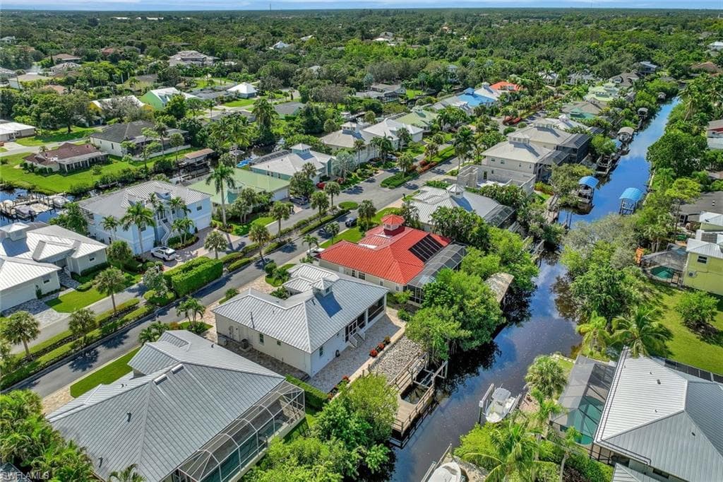 27080 Flamingo Dr, Bonita Springs, FL 34135-3