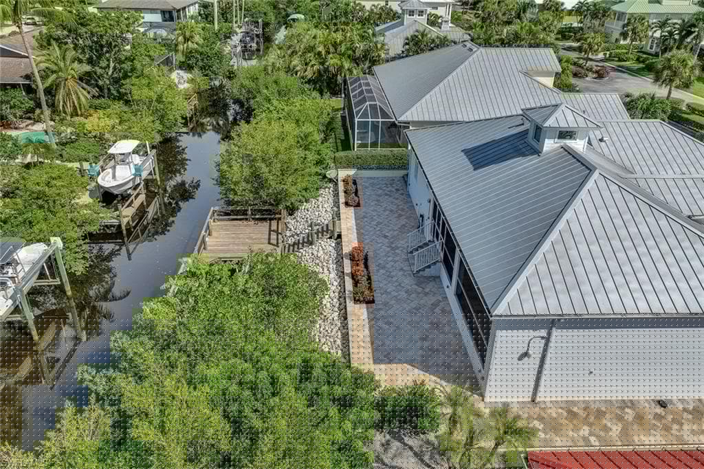 27080 Flamingo Dr, Bonita Springs, FL 34135-40