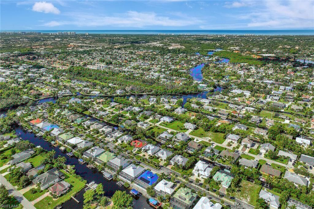 27080 Flamingo Dr, Bonita Springs, FL 34135-44