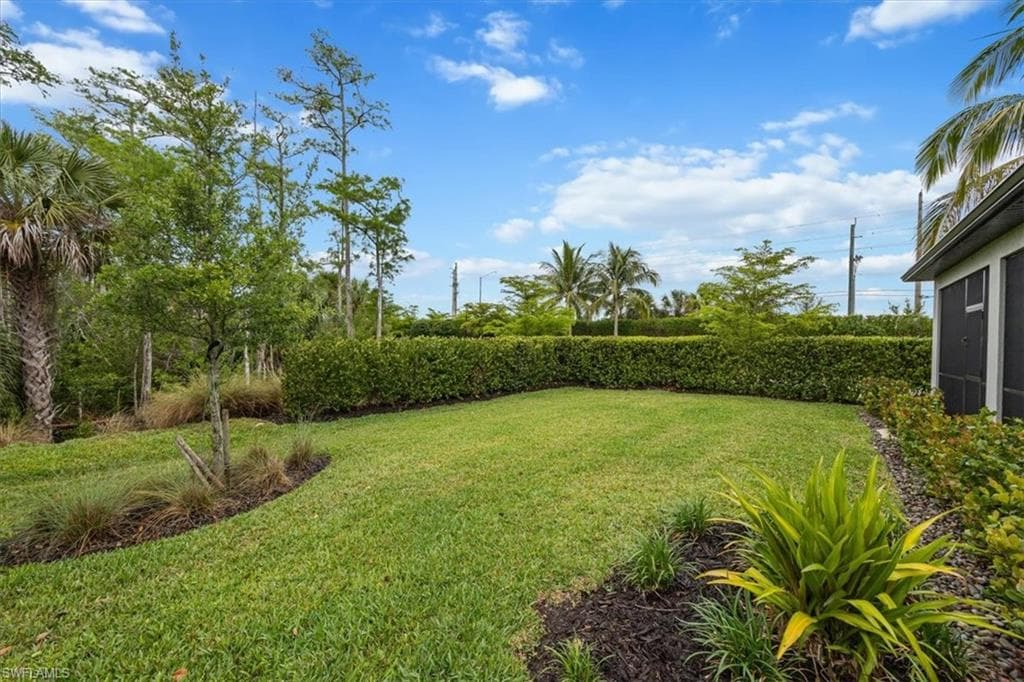 10335 Ventana Ln, Naples, FL 34120-25