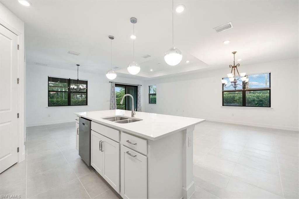 10335 Ventana Ln, Naples, FL 34120-6