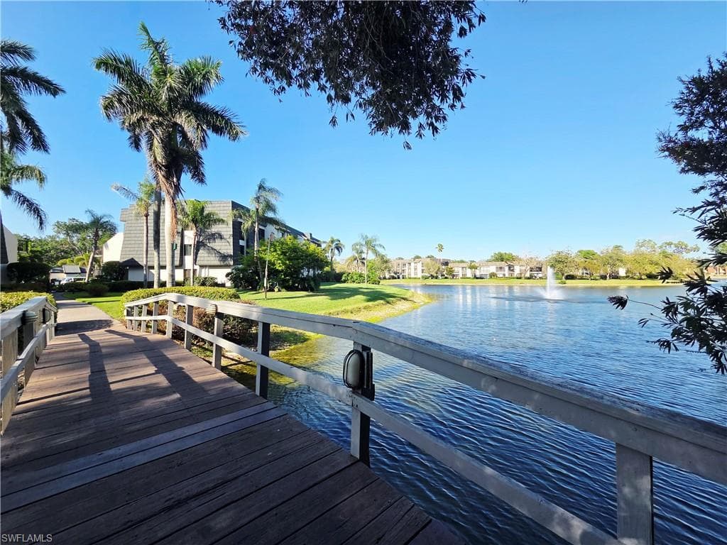 1526 Oyster Catcher Pt 1526a, Naples, FL 34105-37