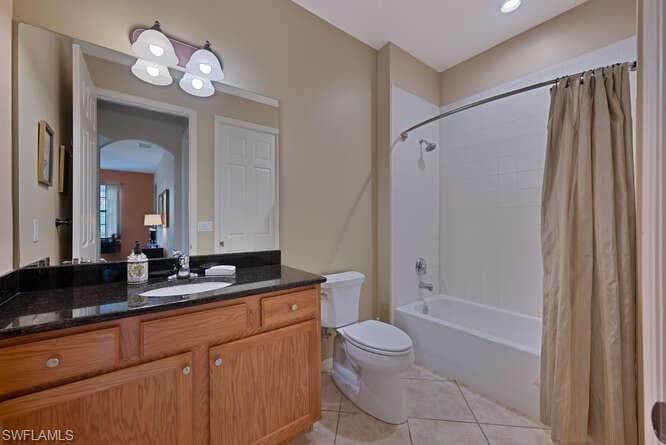 8945 Malibu St 204, Naples, FL 34113-12