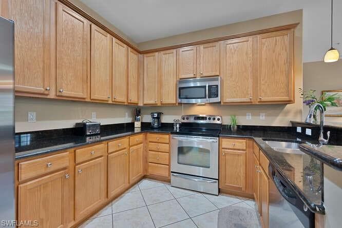 8945 Malibu St 204, Naples, FL 34113-5