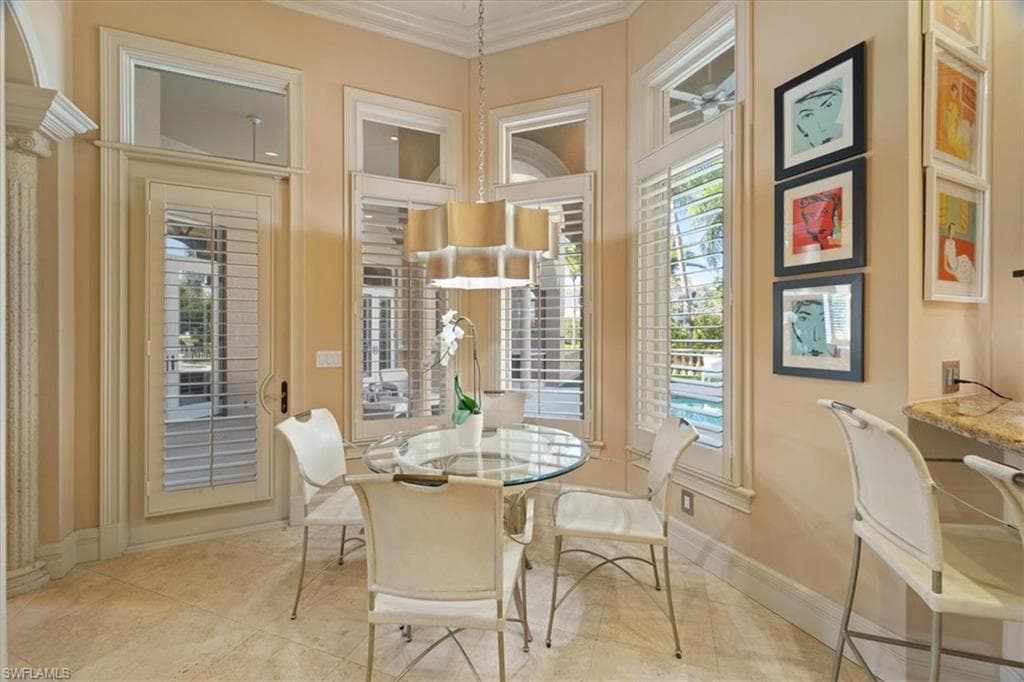 550 21st Ave S, Naples, FL 34102-12
