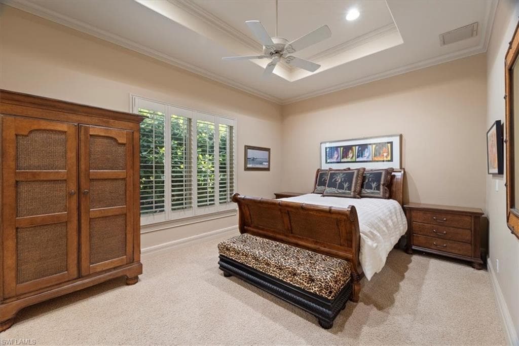 550 21st Ave S, Naples, FL 34102-27