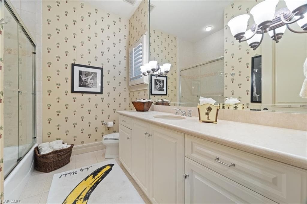 550 21st Ave S, Naples, FL 34102-31