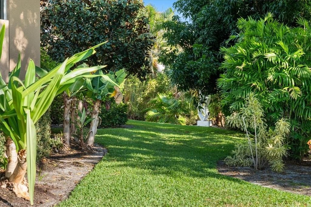 550 21st Ave S, Naples, FL 34102-43