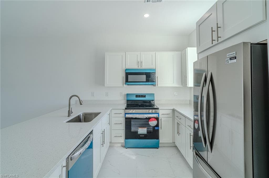 179 Pennfield St, Lehigh Acres, FL 33974-4