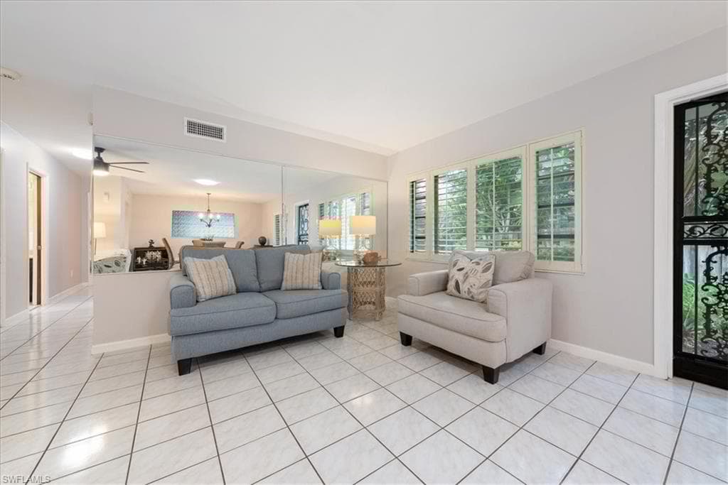 1147 Shady Rest Ln, Naples, FL 34103-9
