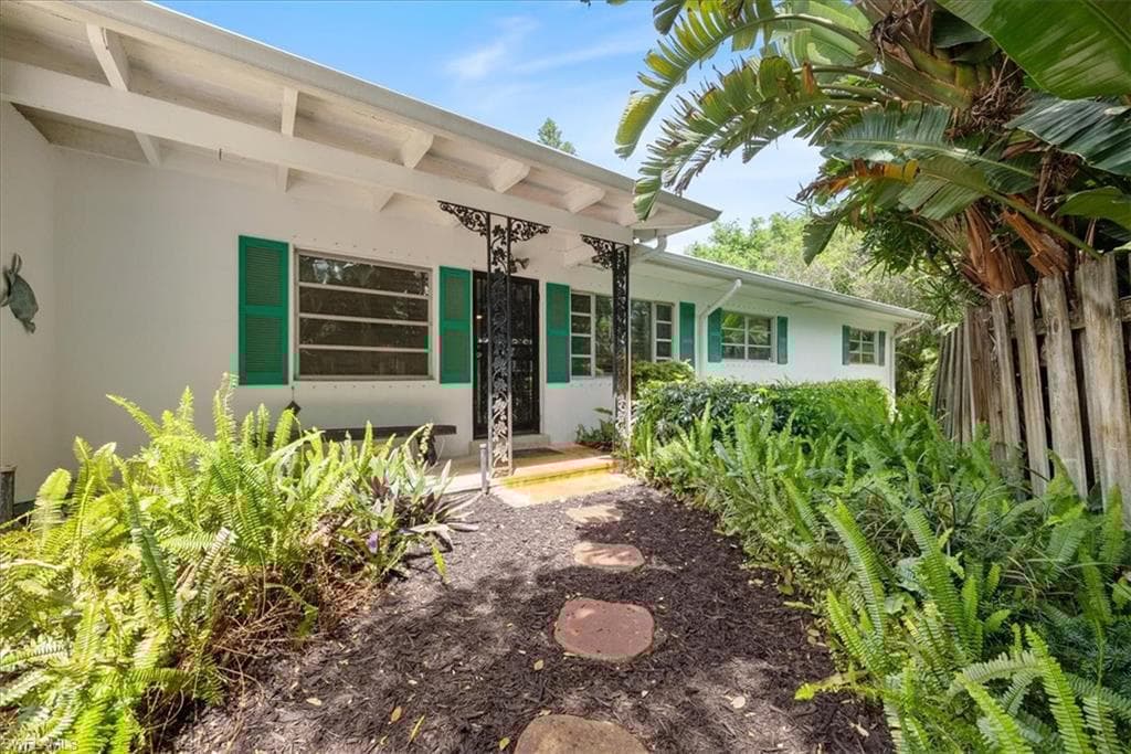 1147 Shady Rest Ln, Naples, FL 34103-5