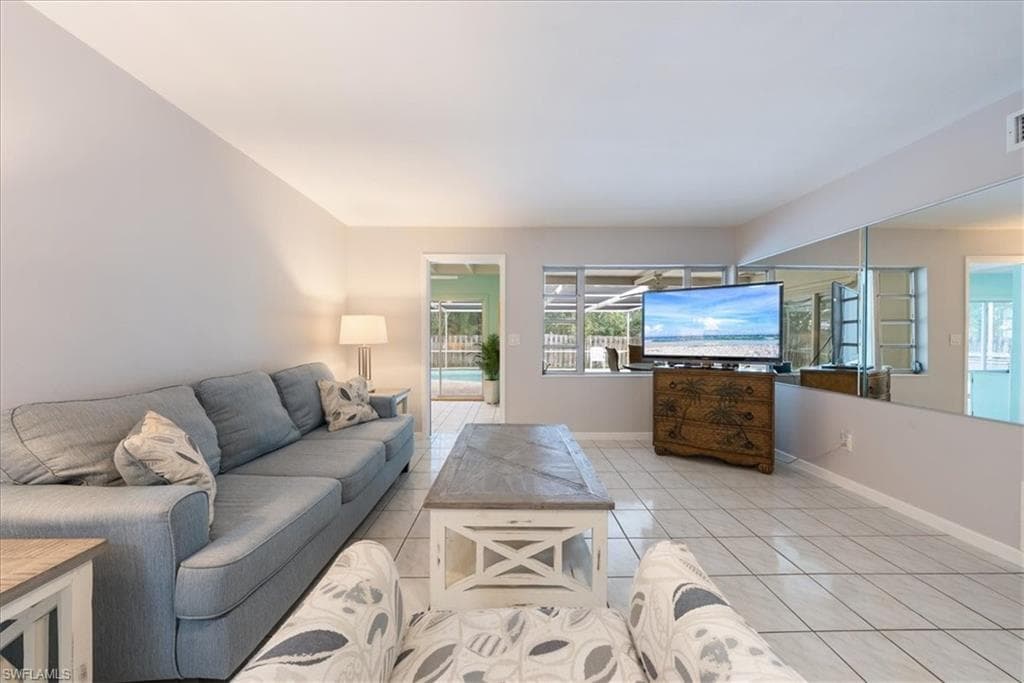 1147 Shady Rest Ln, Naples, FL 34103-7