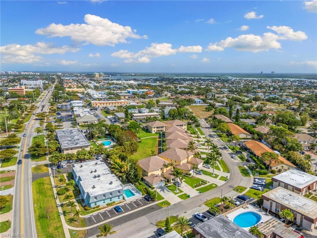 462 Tallwood St 101, Marco Island, FL 34145-38