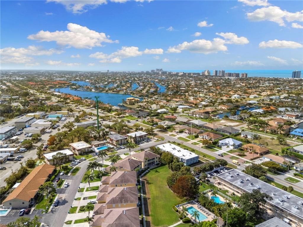 462 Tallwood St 101, Marco Island, FL 34145-40