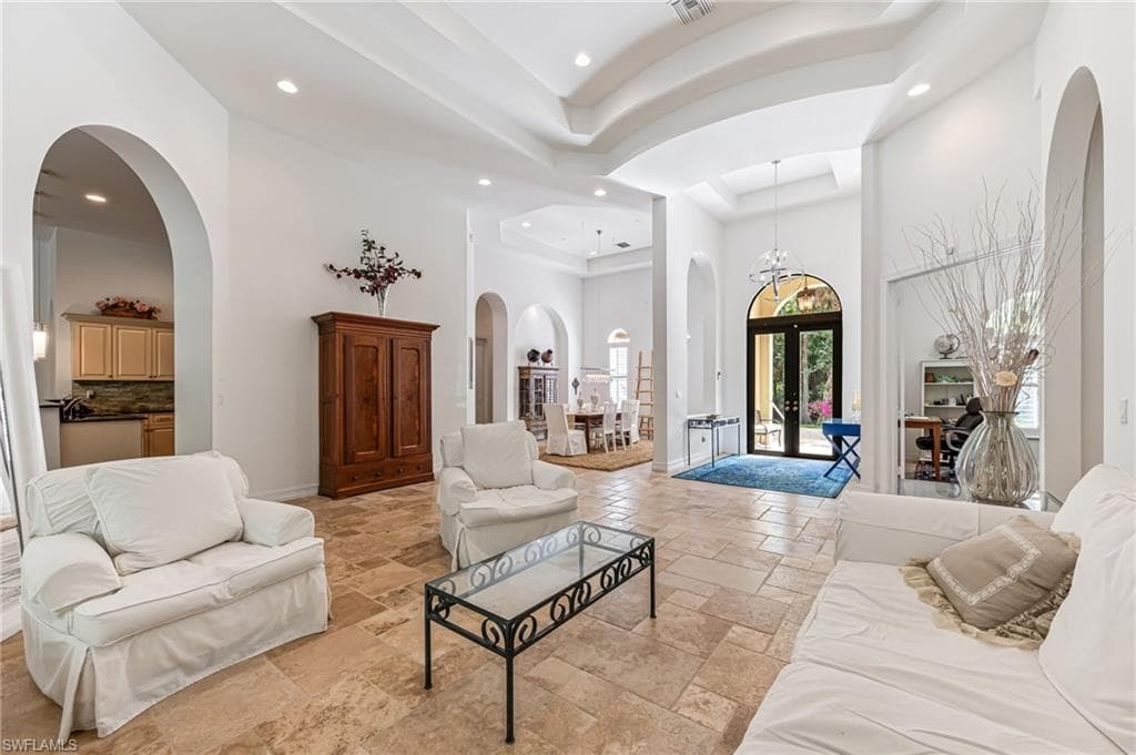 111 17th St NW, Naples, FL 34120-8