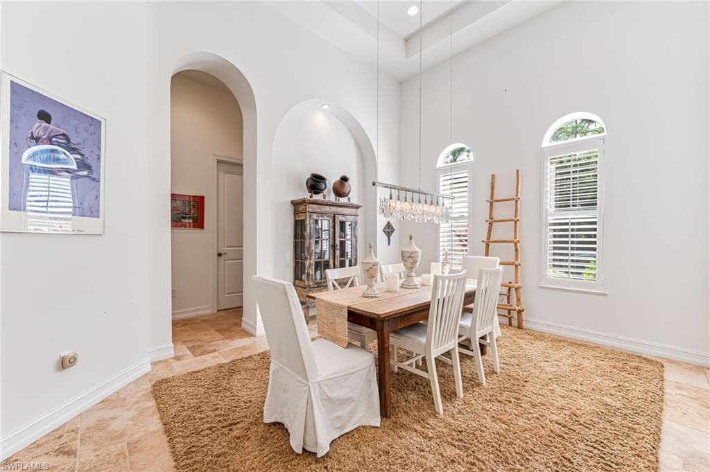 111 17th St NW, Naples, FL 34120-10