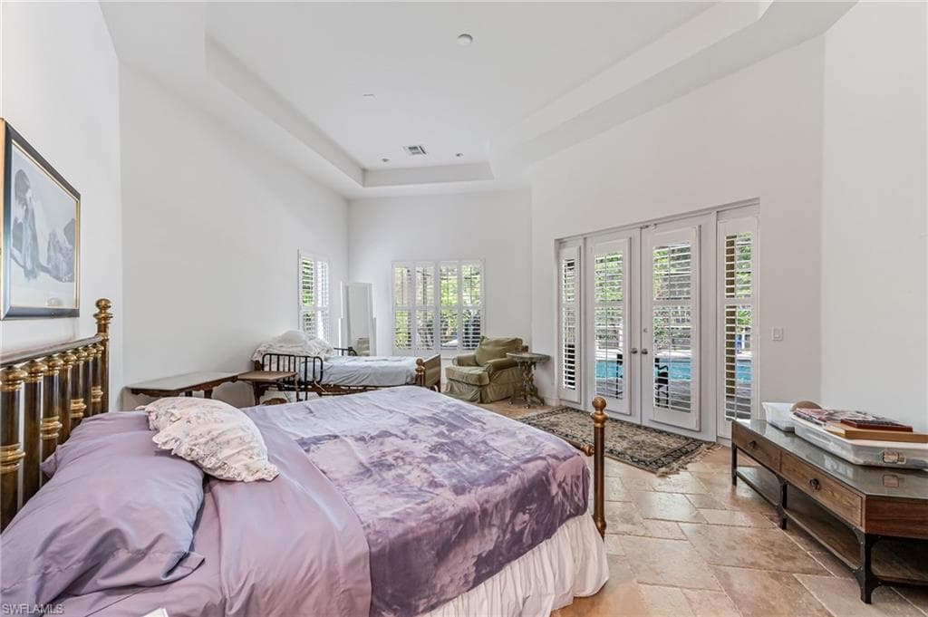 111 17th St NW, Naples, FL 34120-17