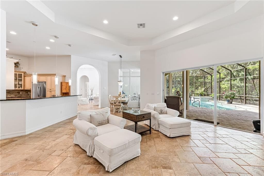 111 17th St NW, Naples, FL 34120-32