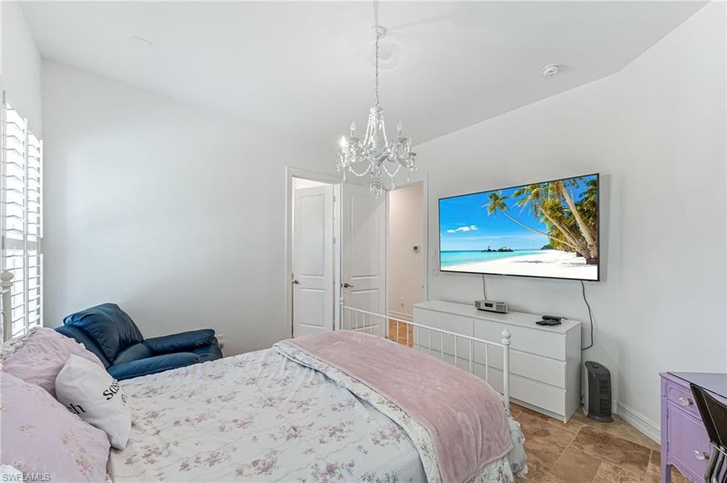 111 17th St NW, Naples, FL 34120-36