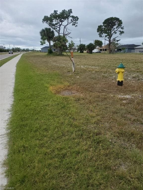 806 Skyline Blvd, Cape Coral, FL 33991-1
