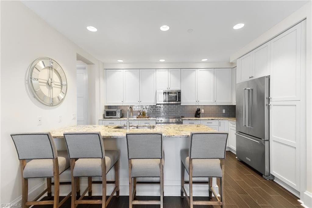 1030 3rd Ave S 319, Naples, FL 34102-13