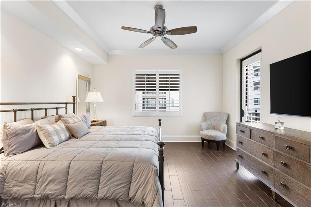 1030 3rd Ave S 319, Naples, FL 34102-20