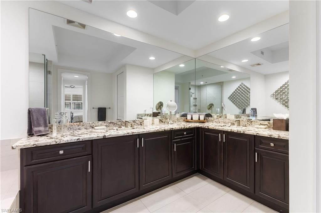 1030 3rd Ave S 319, Naples, FL 34102-22